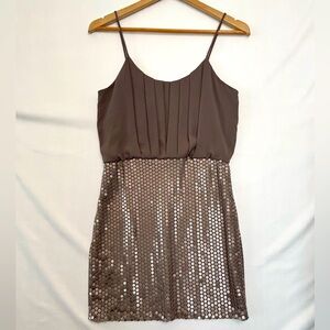 JUST ME Taupe Blouson Sequin Combination Mini Dress Size Small